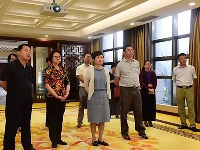 熱烈歡迎全國(guó)總工會(huì)石岱書記一行來(lái)我司參觀調(diào)研